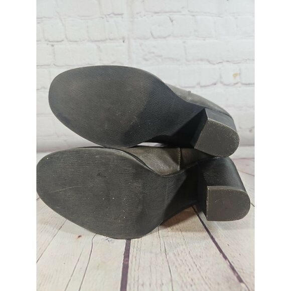 Betsey Johnson B17 'Natalie Heeled Ankle Boots Women's Size 8 - Picture 6 of 7